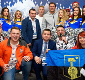 «Шахтер» болеет за «Донбасс»: игроки футбольного клуба побывали на матче Континентального кубка