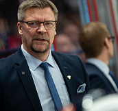 Тренер сборной Финляндии Ялонен, выигравший Олимпиаду и ЧМ в этом году, может возглавить «Флориду»