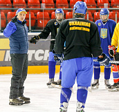 10 хоккеистов УХЛ отправились в Будапешт с юниорской сборной Украины