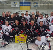 Украинские хоккеисты померялись силами с канадской и белорусской командами